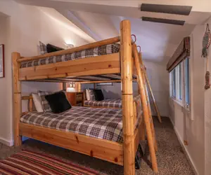 Photo 4 - Palisades Tahoe Ski Cabin Free Shuttle to Lifts in Minutes