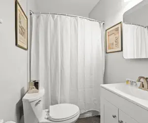 Photo 5 - Stylish Campus Oasis