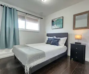 Photo 4 - Cozy Pet Friendly home near CP WP and Downtown