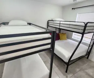 Photo 4 - Renovated College Park 3/2 Sleeps10 close to WP