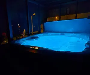 Photo 5 - Eagles Nest At Heron Hill Retreat Hot Tub on Lake!