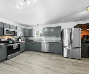 Photo 5 - Black Bear At Heron Hill Retreat Hot Tub On Lake!