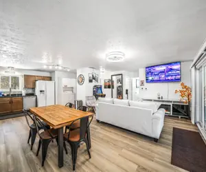 Photo 4 - Black Squirrel Heron Hill Retreat Hot Tub on Lake!