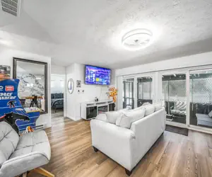 Photo 5 - Black Squirrel Heron Hill Retreat Hot Tub on Lake!