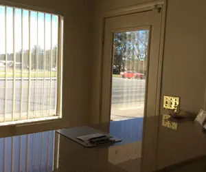 Photo 4 - Regency Inn Comanche