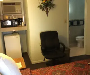 Photo 5 - Regency Inn Comanche