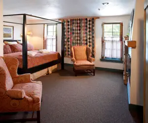 Photo 5 - Washington House Inn