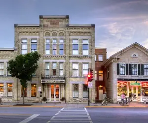 Photo 2 - Washington House Inn