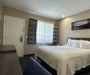 Photo 2 - Blackjack Inn South Lake Tahoe