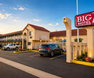 Photo 2 - Big A Motel