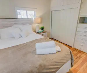 Photo 3 - 3brdowntownwalk to Everywhere & Bars W/fire pit