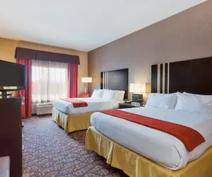 Photo 3 - Holiday Inn Express & Suites Alpine Southeast by IHG