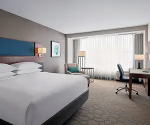 Photo 4 - Delta Hotels by Marriott Milwaukee Northwest