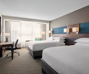Photo 5 - Delta Hotels by Marriott Milwaukee Northwest