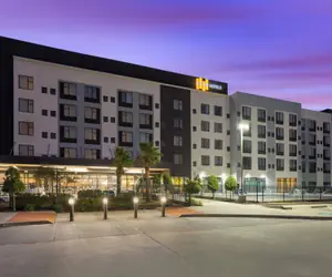 Photo 2 - EVEN Hotel Shenandoah - The Woodlands by IHG