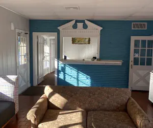 Photo 5 - Colonial Manor Motel