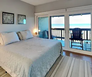 Photo 3 - Island House by Distinctive Beach Rentals