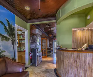 Photo 4 - Seascape Tropical Inn - Adult Exclusive