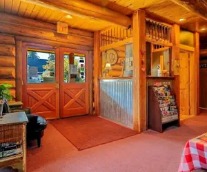 Photo 4 - Dodge Peak Lodge