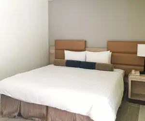 Photo 5 - Kaimana Beach Hotel