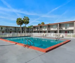 Photo 2 - Quality Suites Wildwood - The Villages