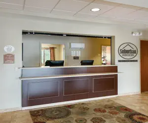 Photo 5 - Suburban Studios Triadelphia - Wheeling at The Highlands