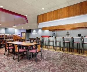 Photo 2 - Ramada by Wyndham Alpena