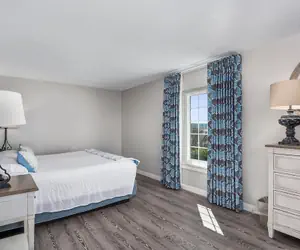 Photo 3 - First Floor Master Suite Bay View