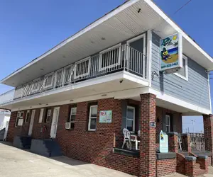 Photo 2 - Rio Motel and Suites