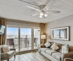 Photo 2 - By the Sea Resort 210 - The Blue Octopus