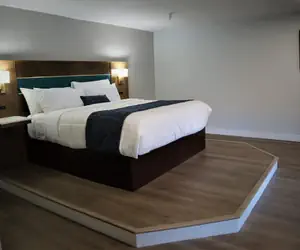 Photo 3 - Homestay Suites - Studios & Spas