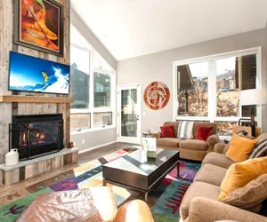 Photo 2 - Red Pine 4 Bedrooms RPT-14T by KBM