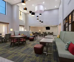 Photo 3 - Hampton Inn & Suites Marina