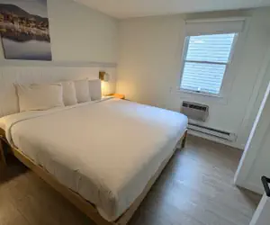 Photo 4 - Maple Leaf Inn - Lake Placid