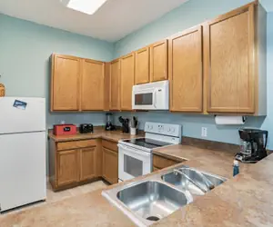 Photo 3 - Bahama Bay Community, Pools, Basketball, Natural Trails and More!