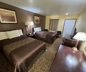 Photo 4 - Southern Nights Motel