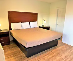 Photo 2 - Budget Inn Giddings by Mukhi Hotels