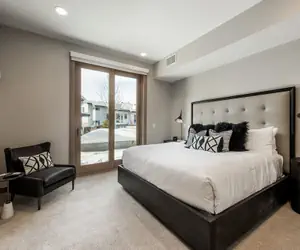 Photo 4 - Premium Junior Three Bedroom 3 Apartment Hotel by Redawning
