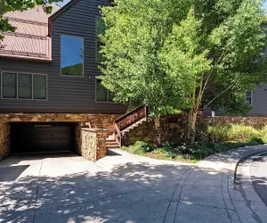 Photo 2 - Etta Place 1 by Avantstay Ski In/ Ski Out Unit w/ Views of the Slopes!