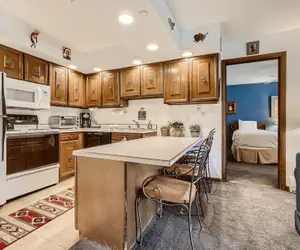 Photo 5 - Westwind 102 2BD 2BA Silver Condo