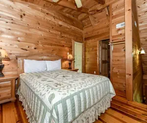 Photo 4 - Whisper Creek 2 Bedroom Cabin by RedAwning