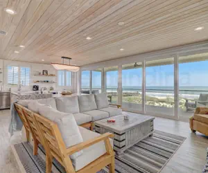 Photo 2 - 226 Sf 2nd Floor 3 Bedroom Townhouse by RedAwning