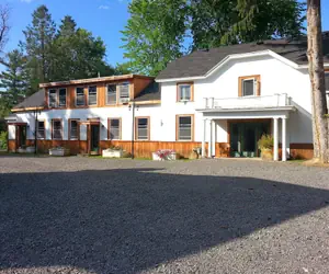 Photo 2 - Townhouse Hotel