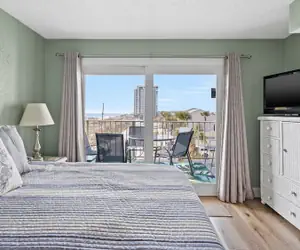 Photo 4 - Regency Towers 304