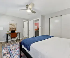 Photo 4 - The Coral Suite, Stylish Stay in Old Town FoCo