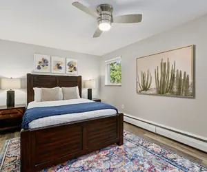 Photo 3 - The Coral Suite, Stylish Stay in Old Town FoCo