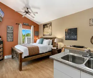 Photo 4 - Industrial Old Town Bungalow W/ Free Cruiser Bikes