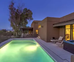 Photo 2 - Luxe 4 Bdrm W/pool and Spa on Golf Course Lot!