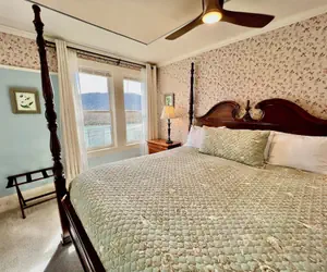 Photo 2 - The Historic Requa Inn