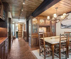 Photo 3 - 3 BR Penthouse w Hot-tub -mountain Views